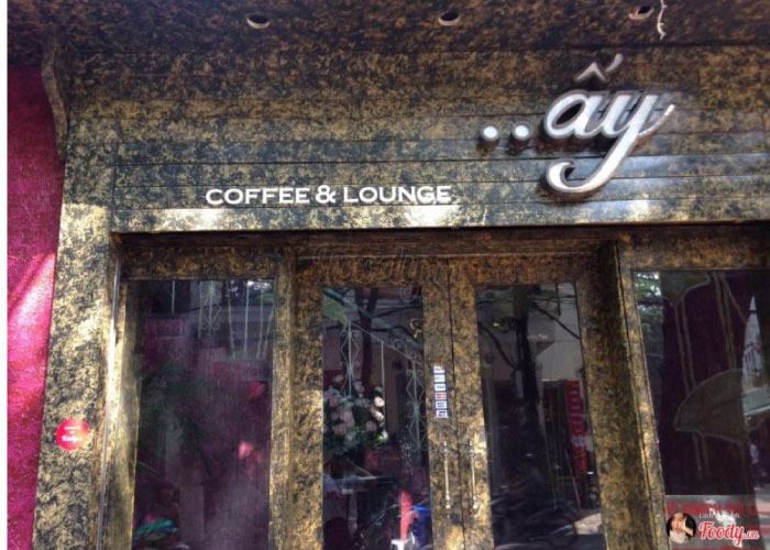 Ấy Café & Lounge