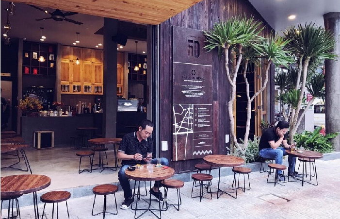 Quán cafe 200 triệu thiết kế đơn giản ở thành phố