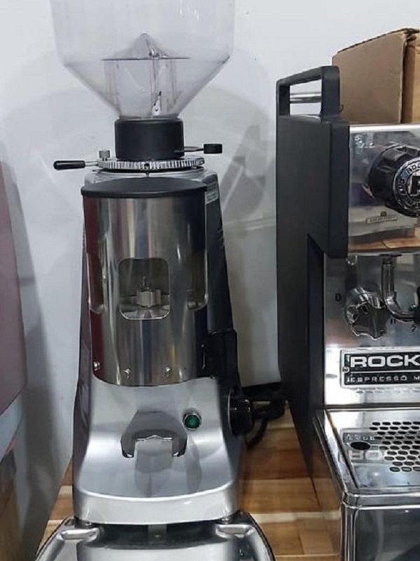 Bán máy xay cà phê chuyên nghiệp Mazzer Super Major cũ